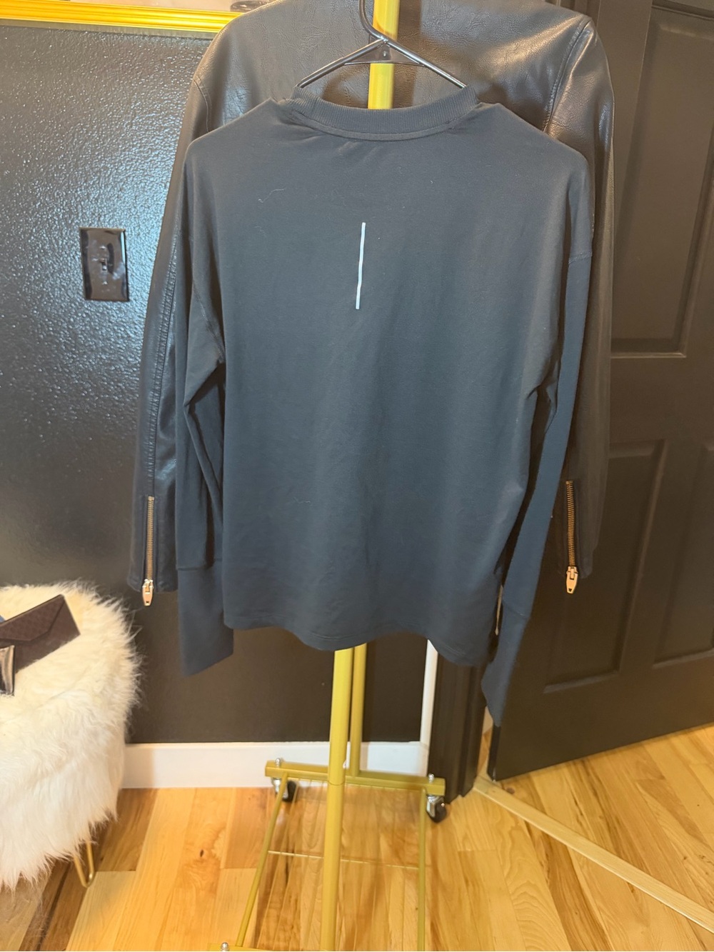 Women’s Black Long-Sleeve Crewneck Sweater